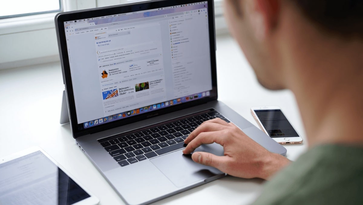 Come copiare tutti i link dei siti aperti in Safari su iPhone, iPad e Mac