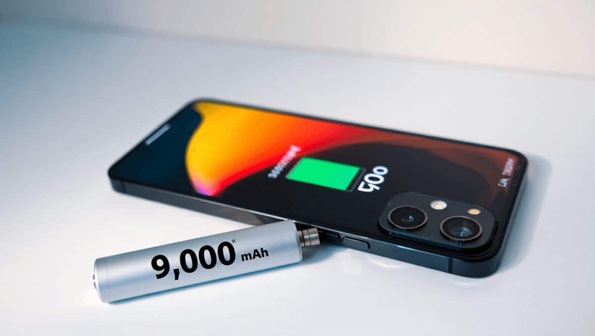 OnePlus punta sull’autonomia: arrivano Turbo 6 e 6V con batterie da 9.000 mAh