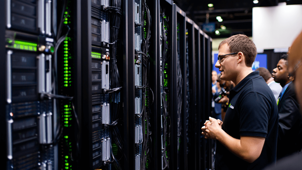 
			Nvidia ha presentato il suo nuovo supercomputer per l’AI Vera Rubin: più efficienza con meno costi		