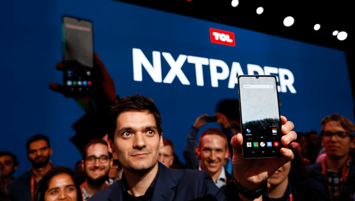 TCL unisce la tecnologia anti-riflesso NXTPAPER ai display AMOLED al MWC 2026