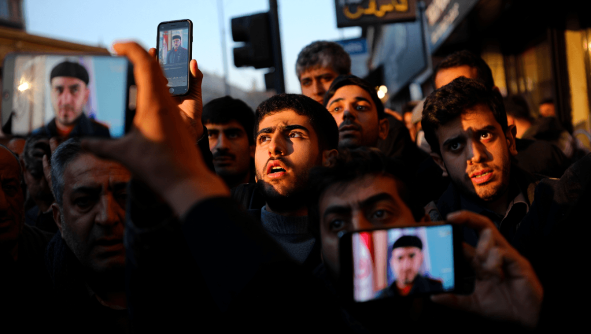 Tsunami di video e foto fake sulla guerra in Iran. L'esperto: «Battuto il record di bufale»