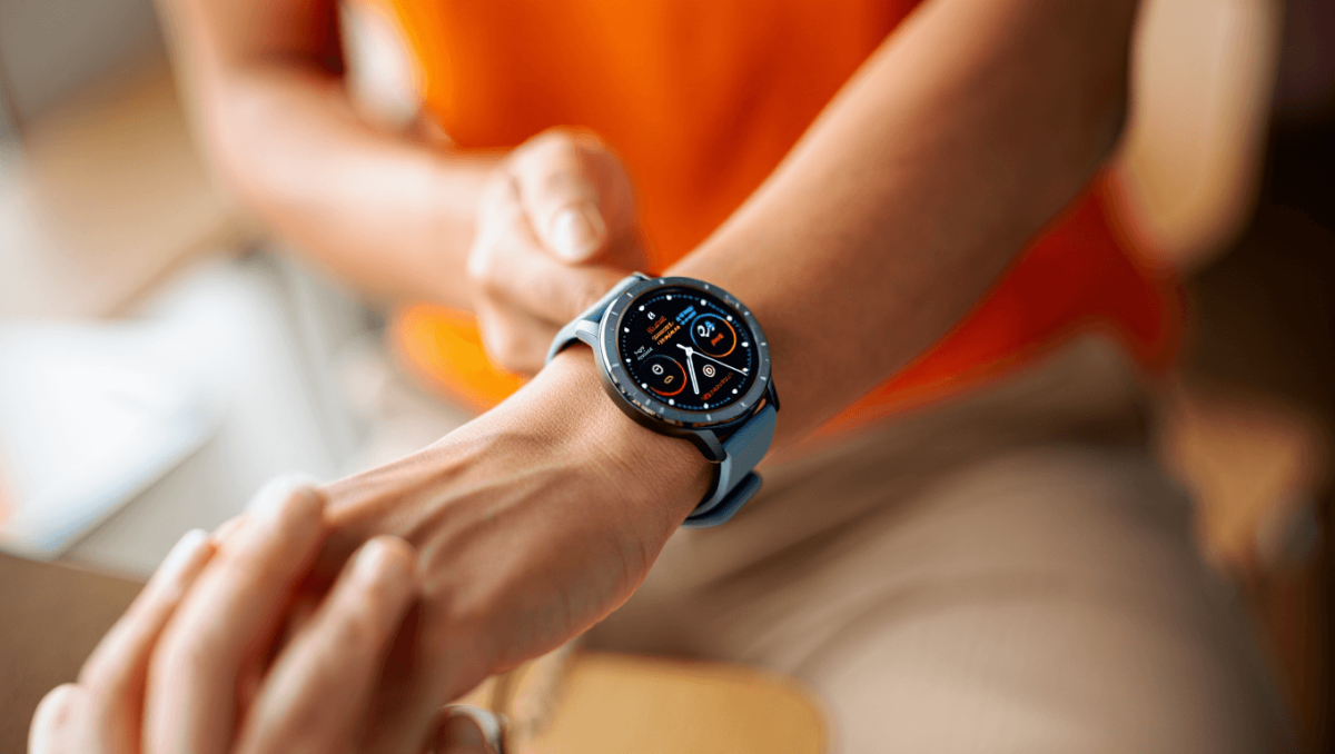 Snapdragon Wear Elite: l’intelligenza artificiale ora gira direttamente sull’orologio