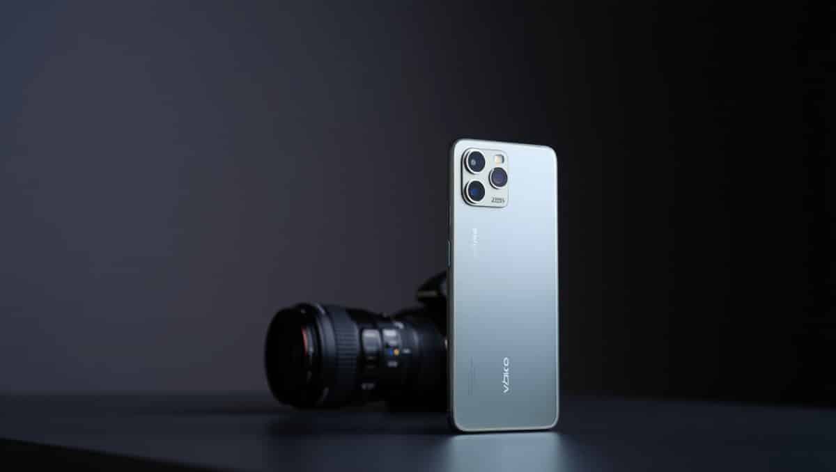 VIVO X300 Ultra ufficiale in Europa: specifiche, disponibilità e dettagli del nuovo flagship da 400mm