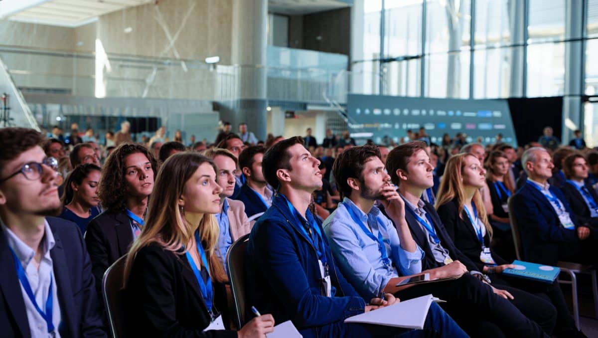 Torna l’AI Week a Milano, l'evento sull’intelligenza artificiale: gli appuntamenti da seguire e la prima «prompt battle»