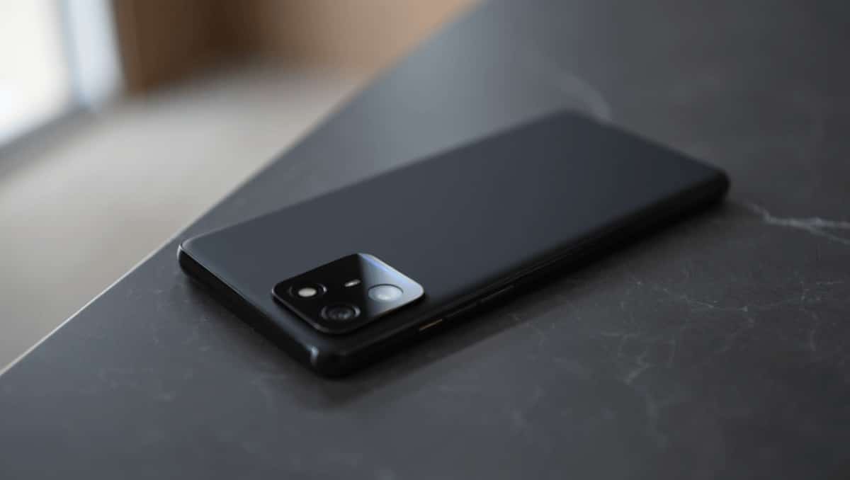 Anteprima Google Pixel 11: tutte le indiscrezioni su led RGB, fotocamere e il nuovo chip Tensor G6