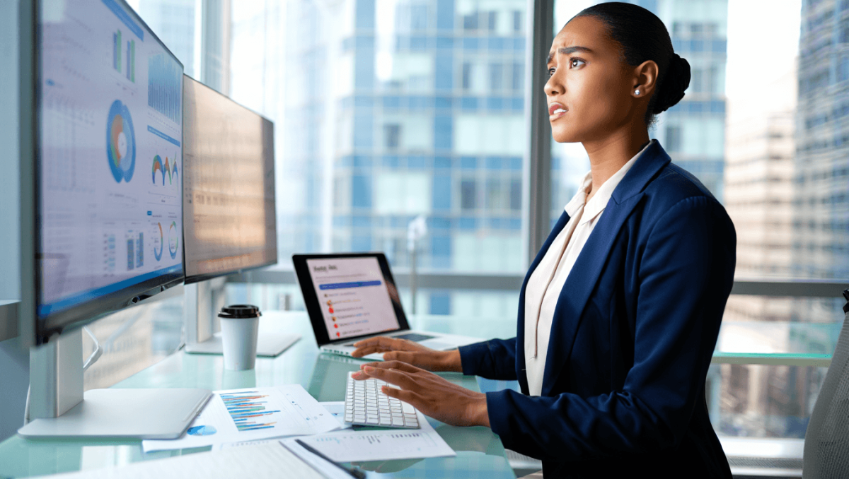 AI e lavoro: in Italia boom di annunci (+93% in un anno), ma servono competenze e formazione per non restare indietro