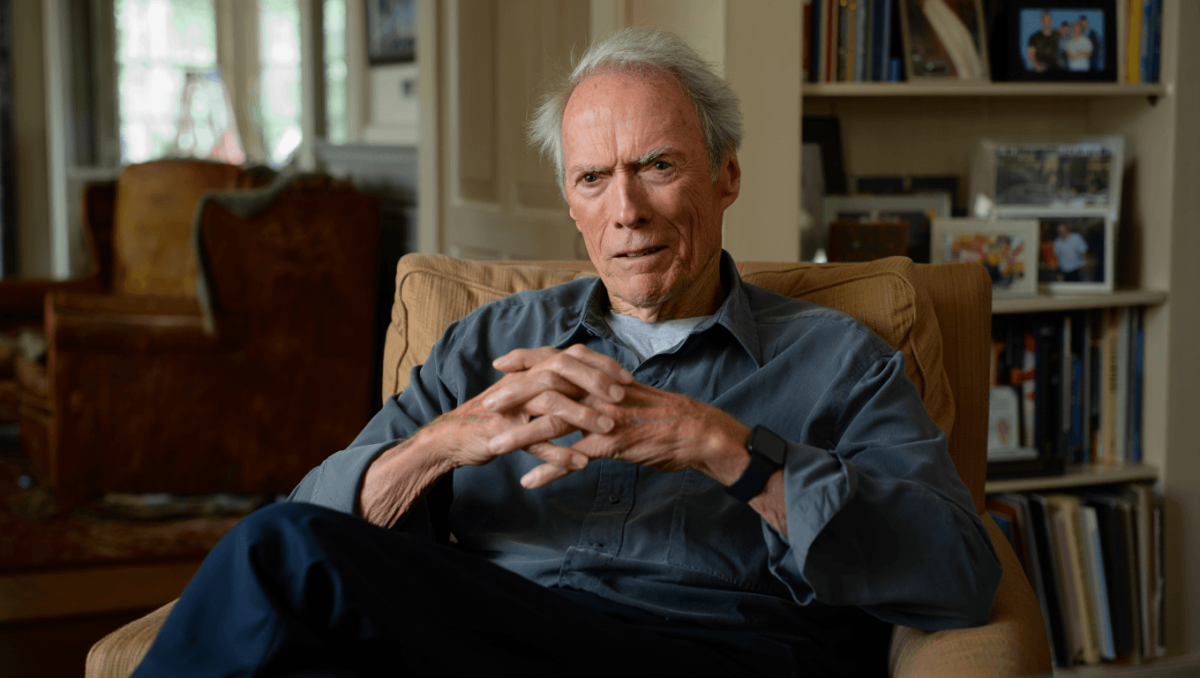 Clint Eastwood verso il ritiro? Ecco cosa ha detto il figlio Kyle

                
                


                
                    
                        
                        Cinema
                        
                    
                    
                

                «Ora è in pensione». Una frase pronunciata da Kyle Eastwood, figlio del regista e attore premio...
                
                03 giu - 13:47