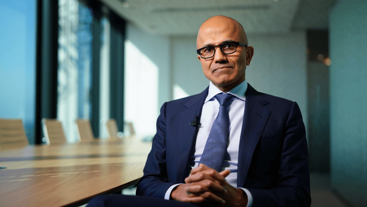 Microsoft accusa OpenAI e Anthropic: «Una tecnologia che cambierà il mondo in mano a pochissime aziende»