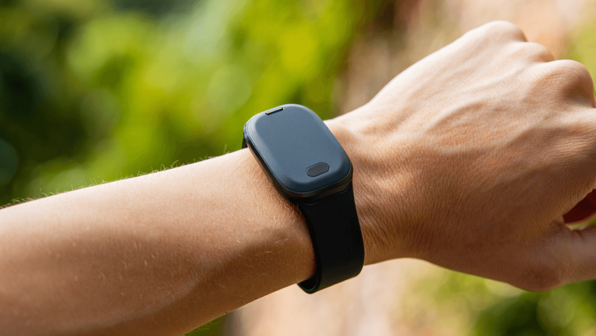 Garmin presenta Cirqa: la smart band senza schermo per la salute e il fitness | PREZZI