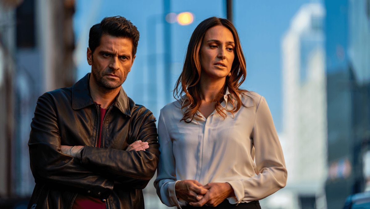Piccolo miracolo, trama e cast del film con Marco d'Amore e Greta Scarano al cinema 