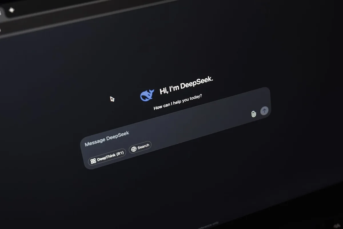 Grafico di confronto tra utenti di agenti AI e chatbot tradizionali
