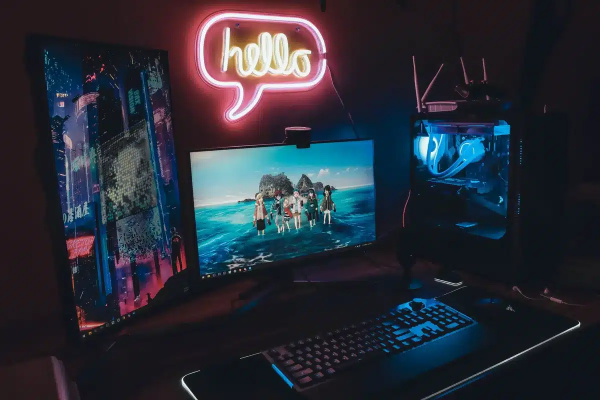 Schermata Home Xbox personalizzata con sfondo in primo piano e menu nascosti