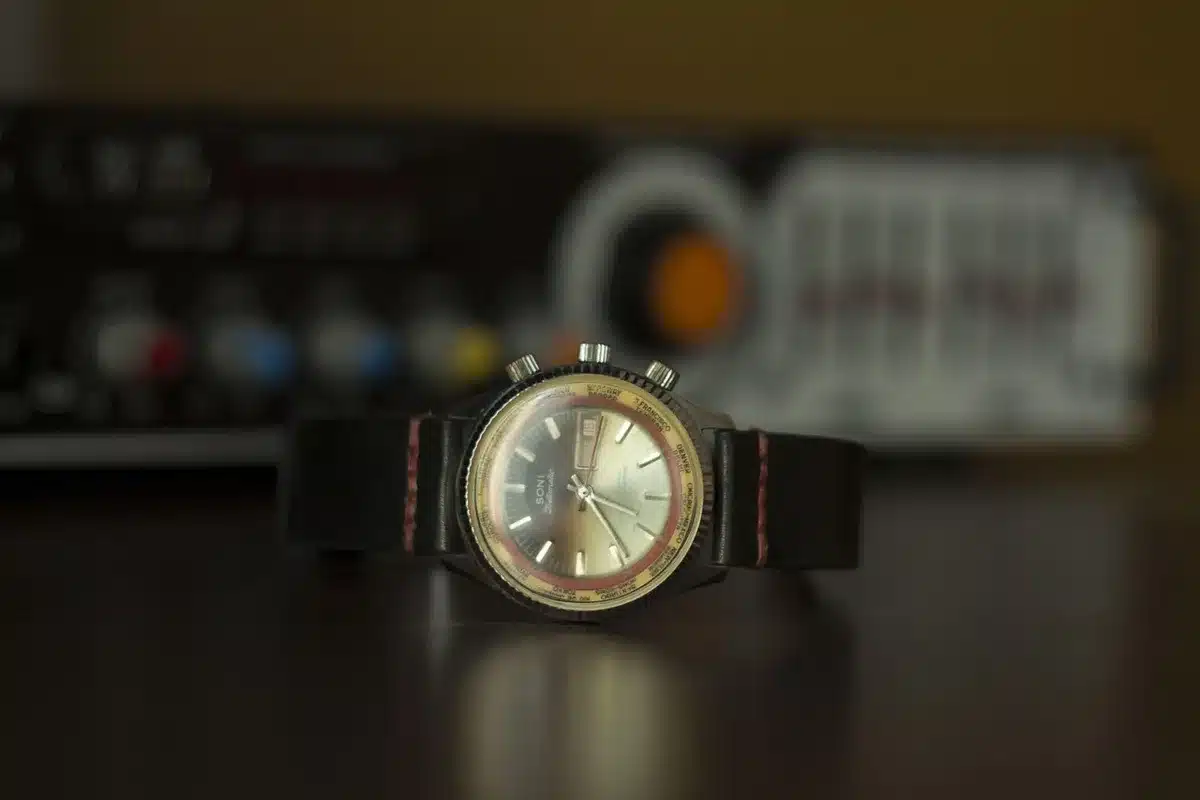 Smartwatch con interfaccia AI e metriche di salute sul display, simboli digitali di benessere e notifiche