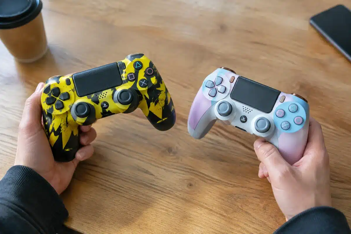 DualSense PS5 di LISA: preorder attivi su Amazon, non è l'unico