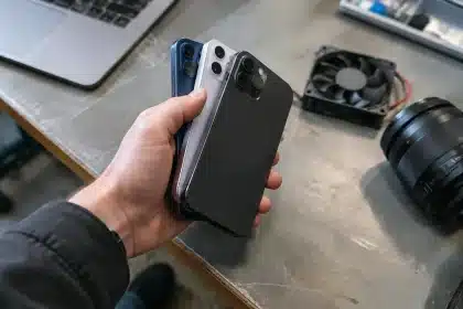 Honor Magic9 e 9 Pro Max: batteria record 11.000 mAh, ottiche Arri e ventola attiva