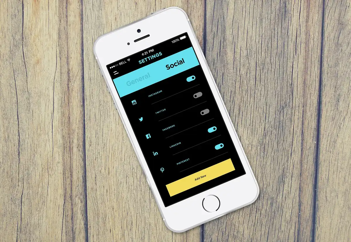 Schermata Impostazioni Privacy su iPhone con cursore attivo