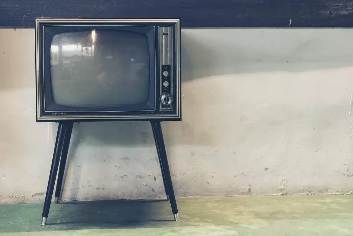Prezzi d'epoca su etichette per elettronica e console